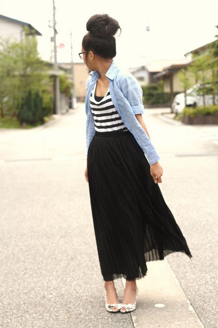 Kristine Or Polly: A pleated skirt and a humongo bun | Fashion .