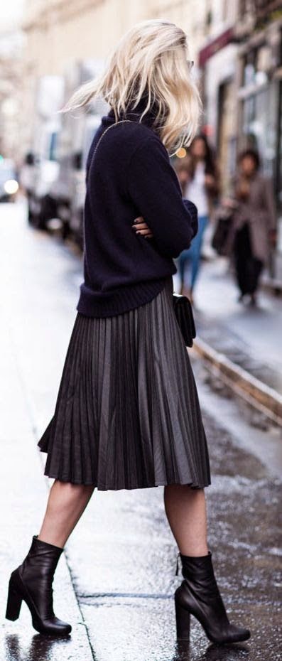 HOW to Wear Your Midi Skirt This Winter (Parisienne) | Fashion .