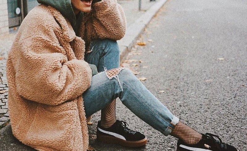 16 Teddy Coat Outfit Ideas That Are Super Cozy - Society