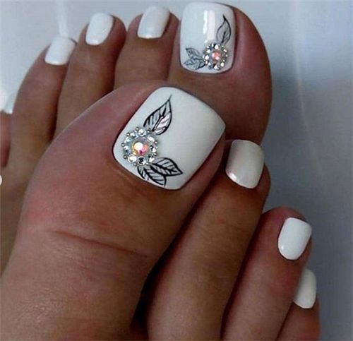 50 Chic And Trendy Toe Nails Art Ideas To Try In 2019 Summer .