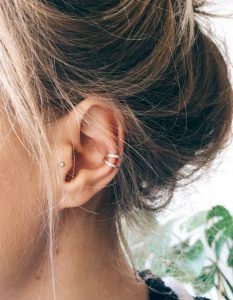 15 Trendy Tragus Piercing Ideas To Try - Styleohol