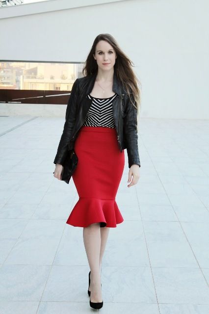 Red trumpet skirt with leather jacket | Stylish short dresses .