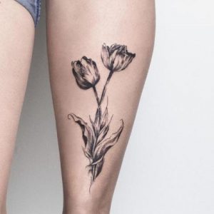18 Beautiful Tulip Tattoo Ideas For Women - Styleohol