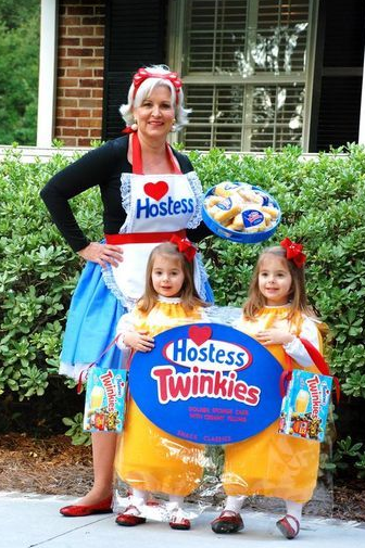 Twinsies! Top 10 Totally Cute Twin Costumes | Twin halloween .