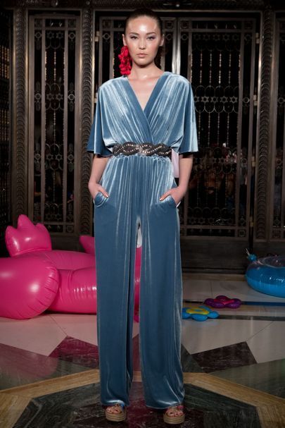 Spring Outfits With Velvet Jumpsuits - thelatestfashiontrends.com .