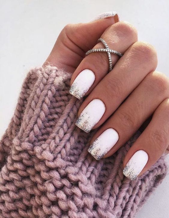 15 Chic White Manicure Ideas For Winter - Styleohol