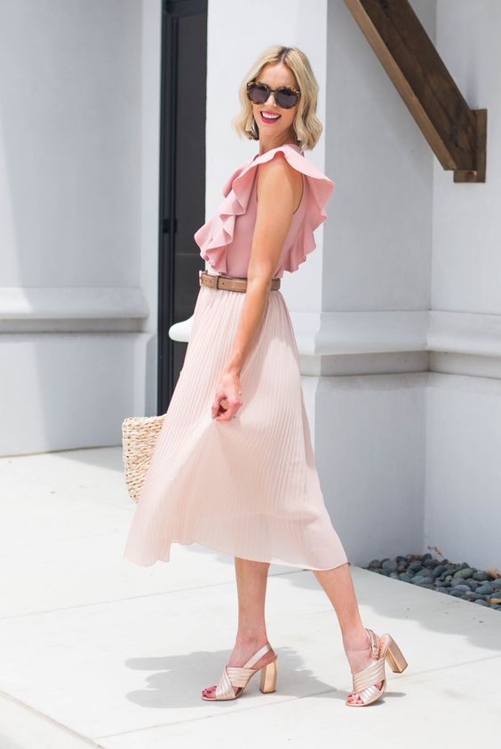 15 Work Outfits With Ruffles That Inspire - Styleohol