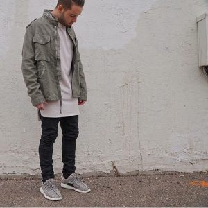 Men Outfits With Yeezy Sneakers - thelatestfashiontrends.com .