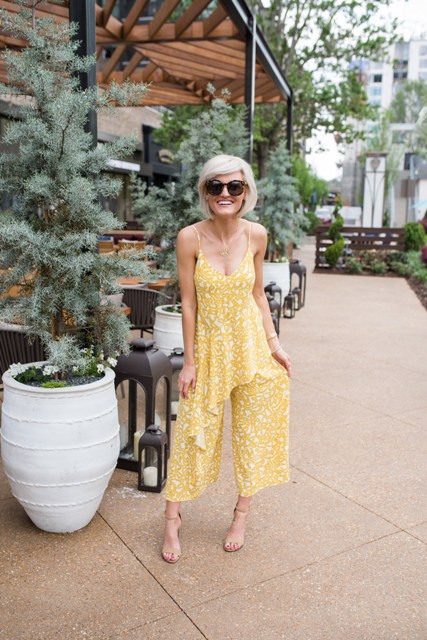 21 Yellow Romper And Jumpsuit Outfits To Try - Styleohol