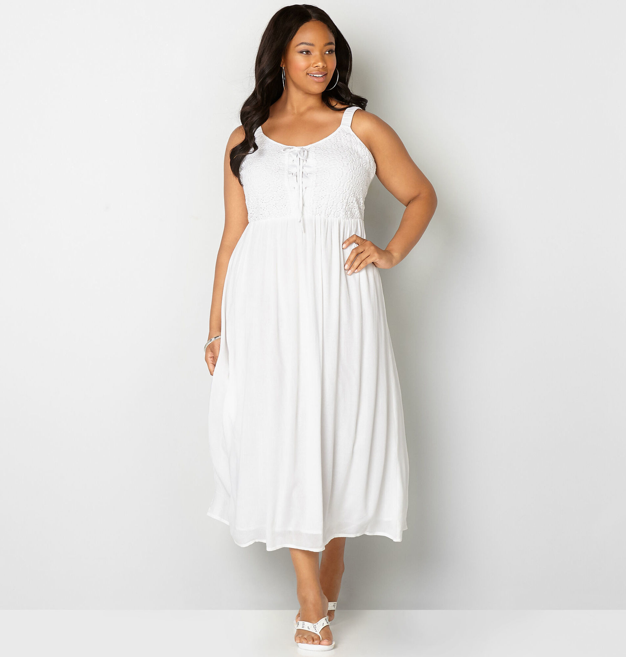 All White Plus Size Summer Outfits