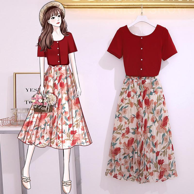 Floral Pleated Skirts Outfits