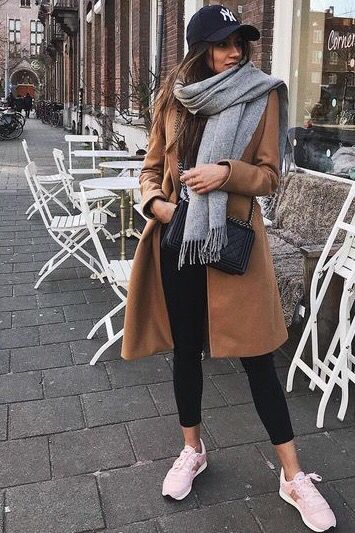 Women Fringe Scarf Outfit Ideas