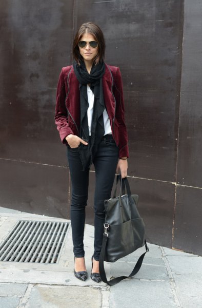 gray blazer with white blouse and black long scarf