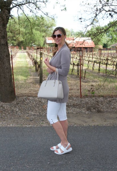 gray tunic long sleeve t-shirt with white sandals