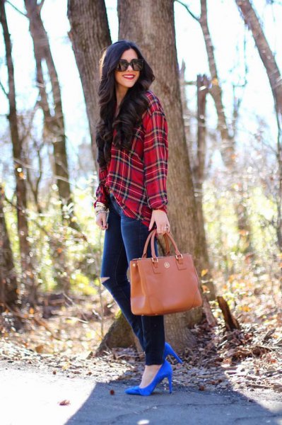 red and black plaid flannel shirt with ripped jeans and royal blue heels