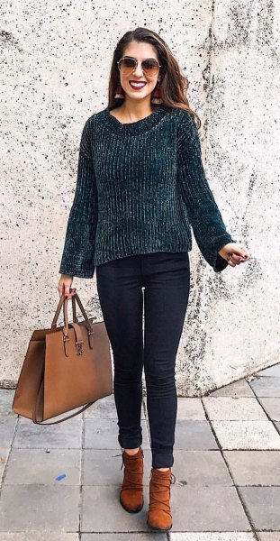 black chunky sweater skinny jeans boots