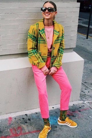 Yes!  You can wear pink and yellow together and look amazing Ch