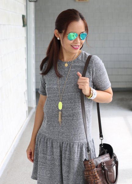 heather gray dress with long chain in boho style