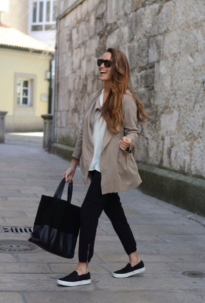 blush pink casual blazer with black cropped jeans and canvas slip-on shoes