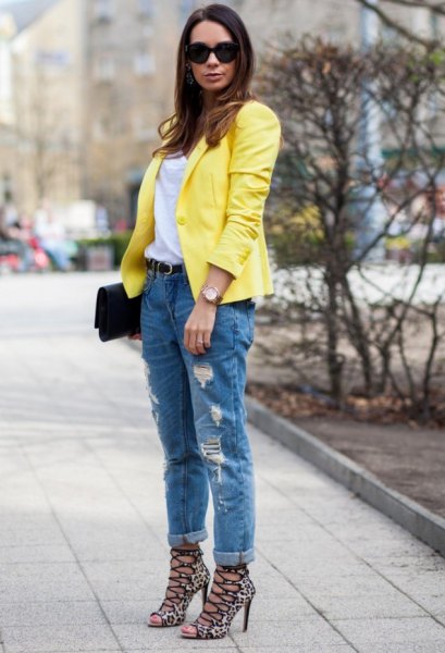 Lemon yellow blazer with cuffed boyfriend jeans