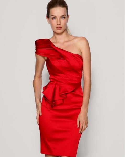 Figure hugging dress with red puff shoulder ruffles