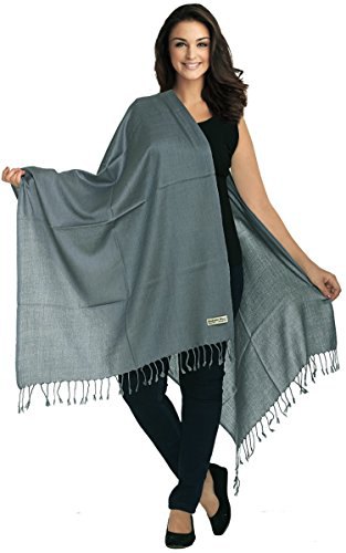 gray blanket scarf with black tank top and matching slim fit jeans