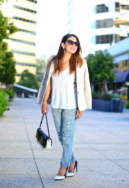 white tank top with blazer and ripped boyfriend jeans
