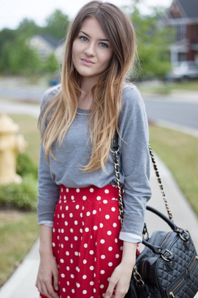 gray long sleeve t-shirt red polka dot skirt