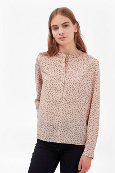 Crepe shirt with a subtle floral pattern