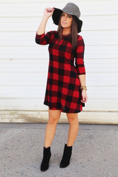 red and black flannel plaid dress gray floppy hat