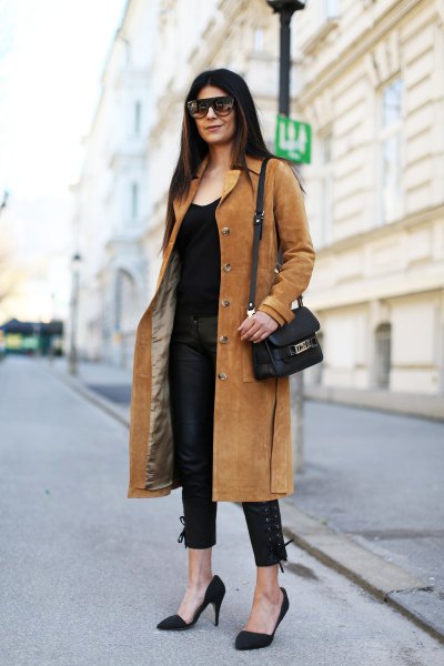 Cami midi long suede coat with all black outfit