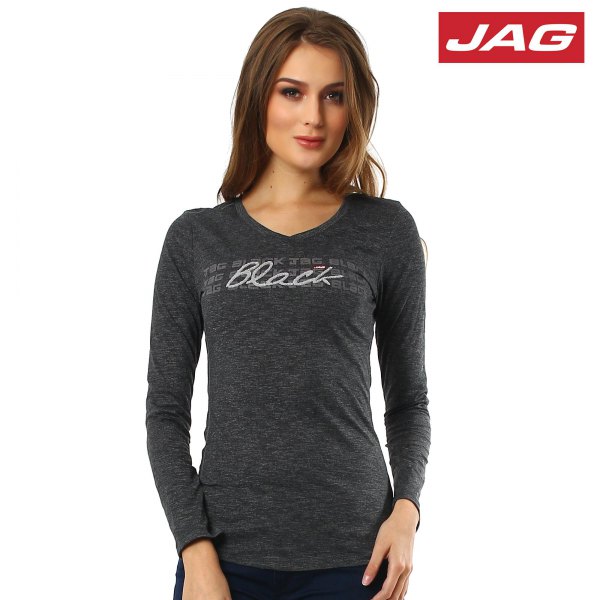 Gray Long Sleeve Bodycon T-Shirt with Black Jeans