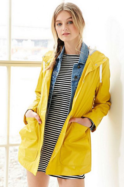 horizontal striped t-shirt dress yellow raincoat