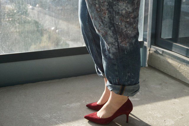 gray blue straight leg jeans with straight legs and burgundy suede pointed toe heels