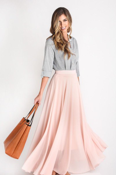 gray cotton buttoned shirt and light pink chiffon maxi skirt