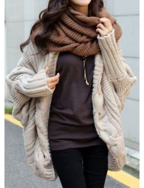 Light pink cardigan with green scarf