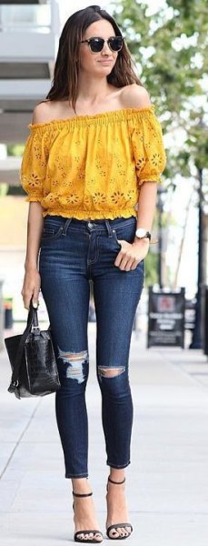 Mustard yellow off the shoulder with skinny jeans
