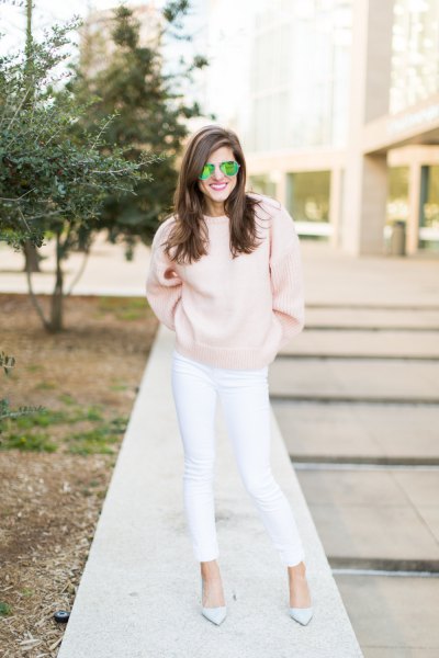 pink knit sweater white jeans