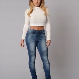 White Cropped Bodycon Sweater with Blue Top and Blue High Waist Jeans