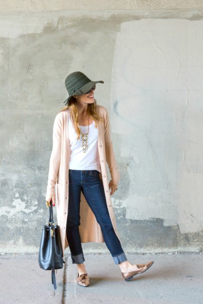Light pink duster sweater with gray floppy hat