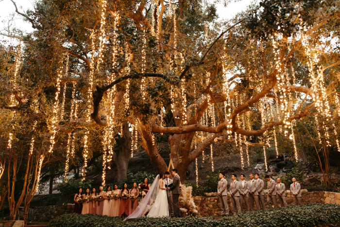 9 romantic wedding ideas straight out of a fairy tale |  Junebug.