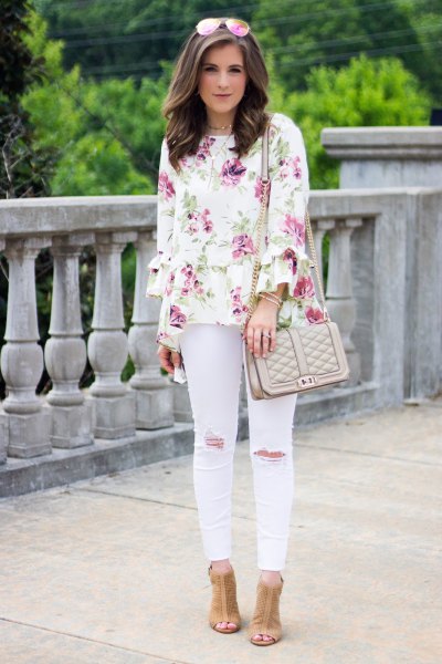 white blouse with light pink skinny jeans