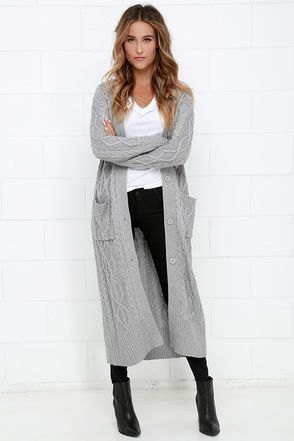 gray cardigan with cables and black skinny jeans