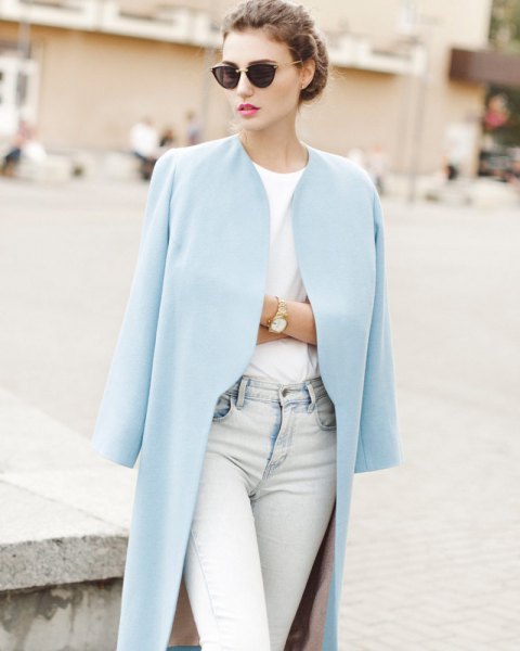 Longline blazer with white t-shirt and light blue jeans