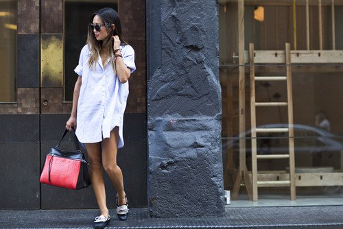 Linen shirt dress with black and white dress shoes