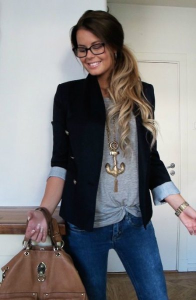 black casual casual blazer with gray top and blue jeans