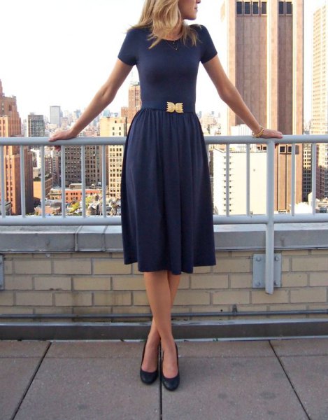 Fit and flared dark blue midi dress with rounded toe heels