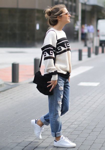 White and Black Tribal Printed Chunky Sweater with Cuffed Cuffed Jeans
