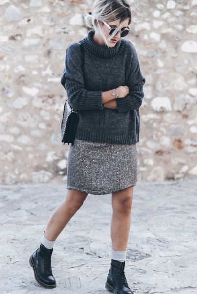 Turtleneck sweater with light gray mini skirt
