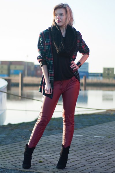 plaid oversized blazer with black top and skinny leather pants